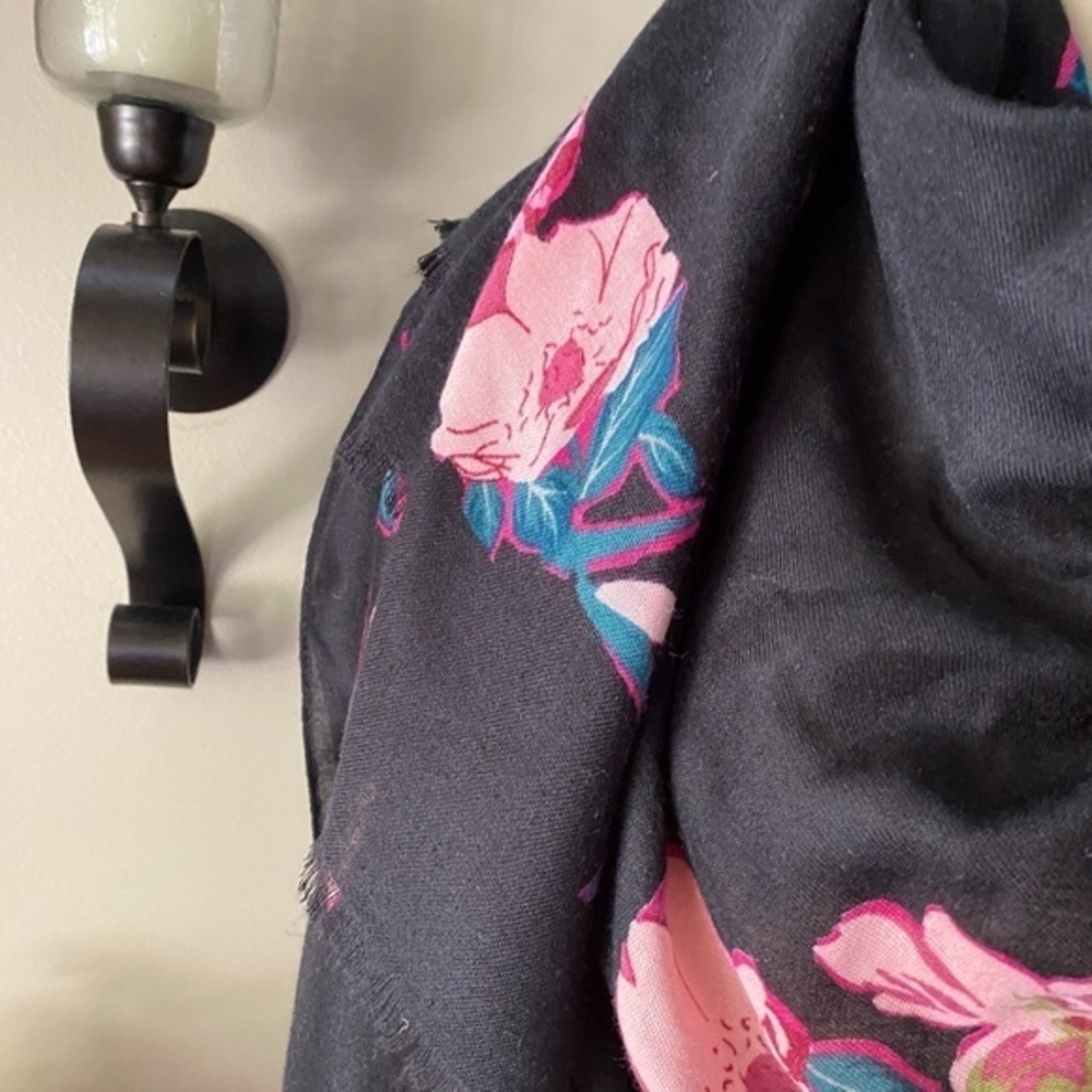Anthropologie Black Floral Oversized Scarf - Picture 6 of 12